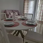 公寓 2 *